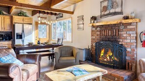 Interior - 50 Yards to Lake, Boulder Bay Pool Table Lakeside in Bearadise by Avantstay (Big Bear Lake)