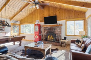 House (4 Bedrooms) | Interior - 50 Yards to Lake, Boulder Bay Pool Table Lakeside in Bearadise by Avantstay (Big Bear Lake)