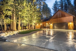 House (4 Bedrooms) | Front of property