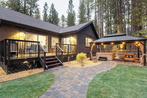 House (4 Bedrooms) | Interior