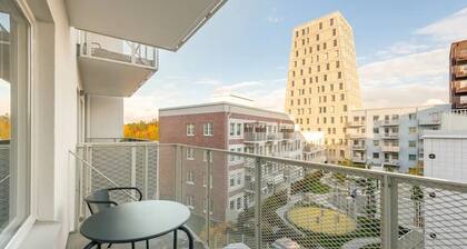 Luxury Business Studio Apartment - Garden View