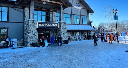 ⭐️ DELUXE 1 Bdr - Walkout Patio to Pool & Hot Tub ⛰ Mountain Creek Resort @ Appa