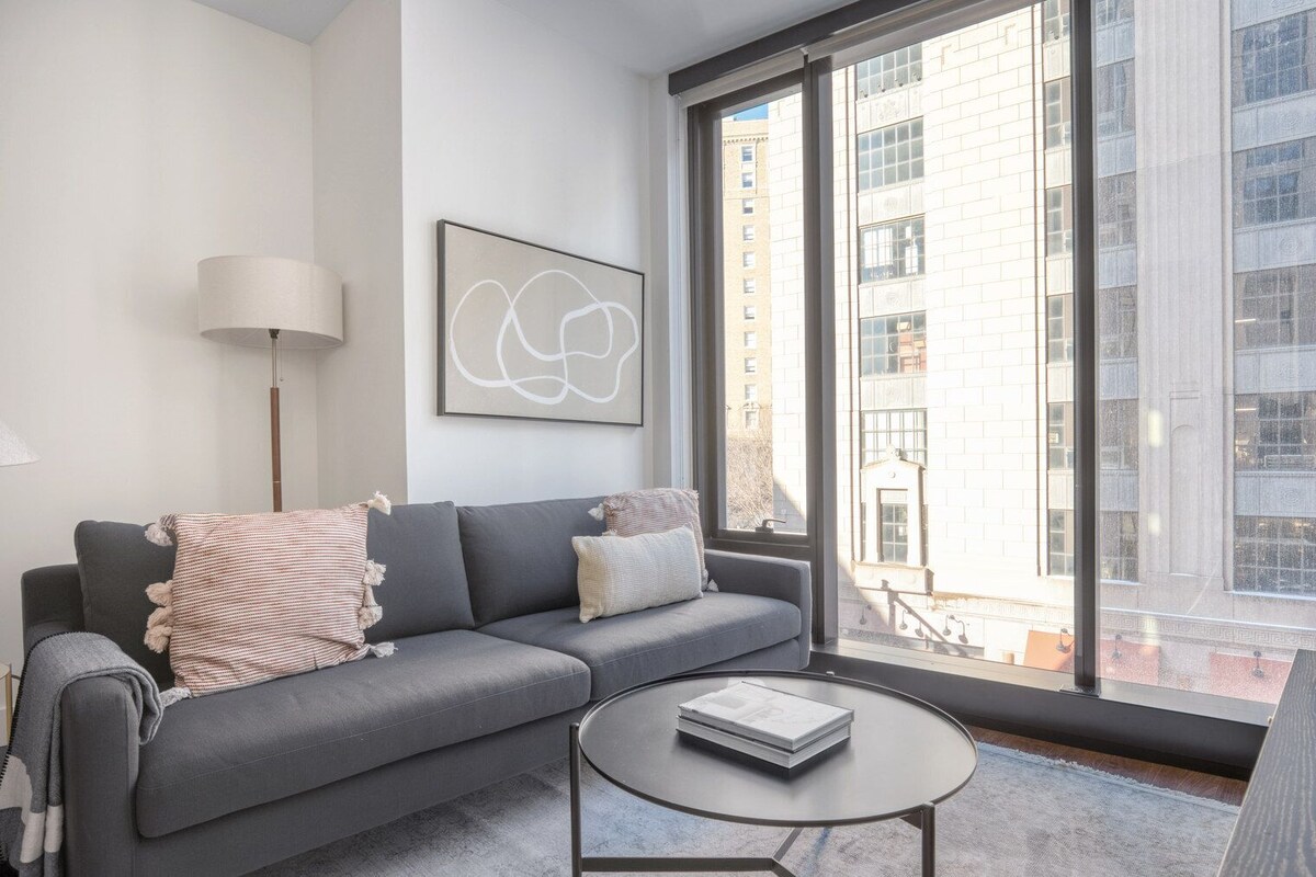 Modern Back Bay 1br w/ w/d & gym, nr Boston Common, by Blueground