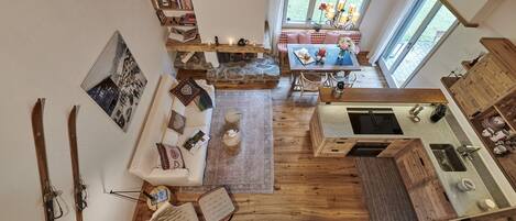 Televisión, chimenea