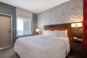 Studio, 1 King Bed, Accessible, Balcony | Desk, blackout curtains, iron/ironing board, bed sheets - Home2 Suites By Hilton Galveston (Galveston)