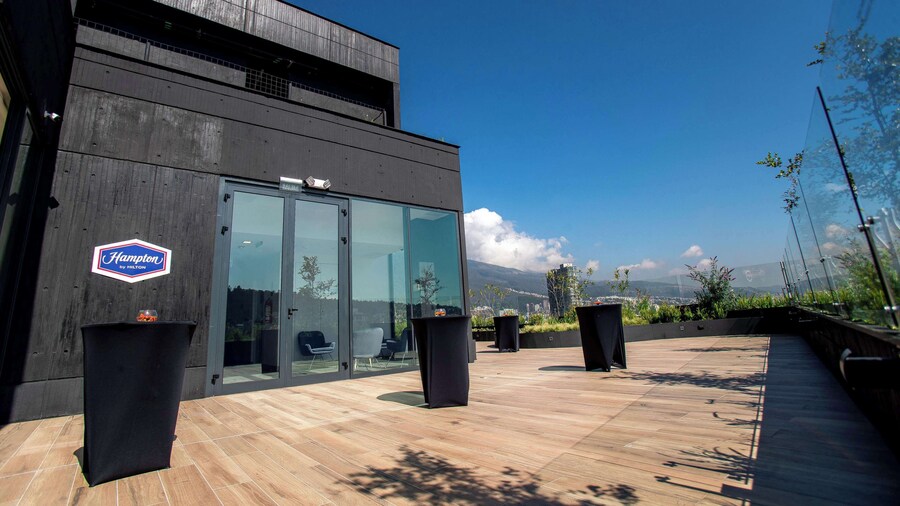 Hampton By Hilton Quito La Carolina Park