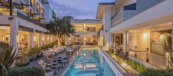 Kwetu Nairobi, Curio Collection By Hilton