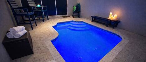 Ulkouima-allas, lämmitetty uima-allas