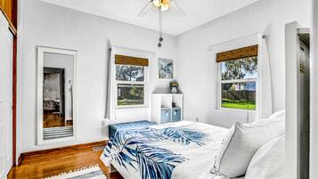 3 bedrooms, WiFi, bed sheets