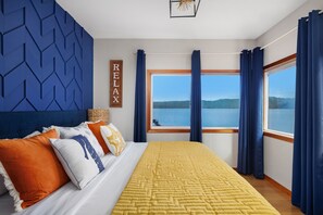 3 chambres, bureau, fer et planche à repasser, lit parapluie