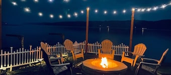 FALL Discounted Prices | Private Beach | Kayak | EV Chargers