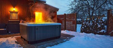 Bain à remous extérieur