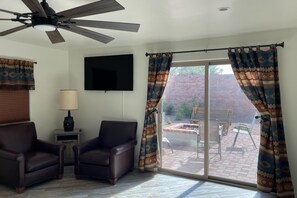 TV - Renovated home, private outdoor living, indoor bar, W/D & AC - 2 mi to downtown (Tucson)