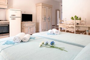 Standard Apartment, Multiple Bedrooms (Le Residenze Del Golfo Di Orosei Bilo) | 1 bedroom, bed sheets - Le Residenze Del Golfo Di Orosei Bilo 5 (Orosei)