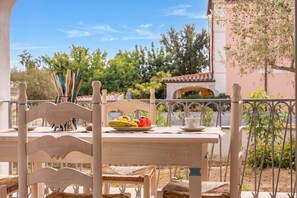 Standard Apartment, Multiple Bedrooms (Le Residenze Del Golfo Di Orosei Bilo) | Outdoor dining - Le Residenze Del Golfo Di Orosei Bilo 5 (Orosei)