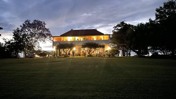 المنشأة من الخارج