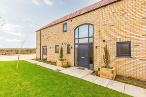 Exterior - The Willows, Ashlin Farm Barns (Lincoln)