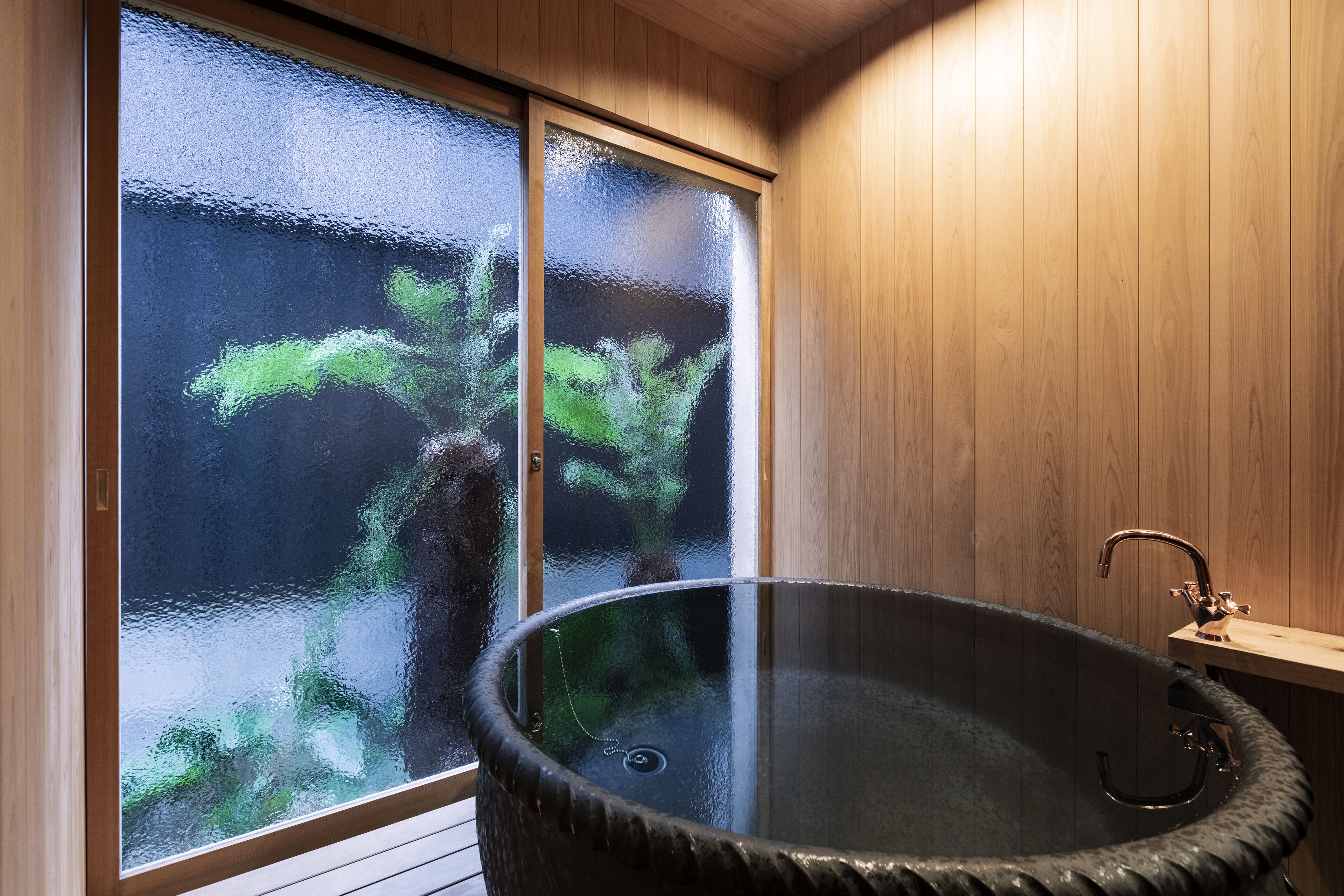 Town House No.5, Non Smoking | Bathroom | Separate tub and shower, hair dryer, slippers, towels