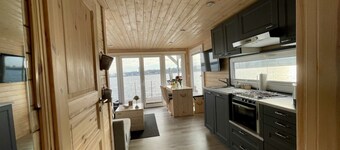 Houseboat Janne Lübeck including canoe, SUP and WLAN 50 MBit s Flat