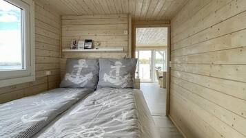 2 makuuhuonetta, silitysrauta/-lauta, Wi-Fi