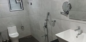 Premium Room | Bathroom