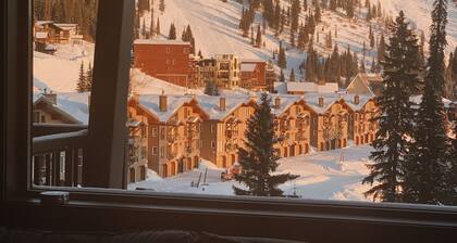 Luxury Ski In-Ski Out Chalet at Schweitzer Mountain