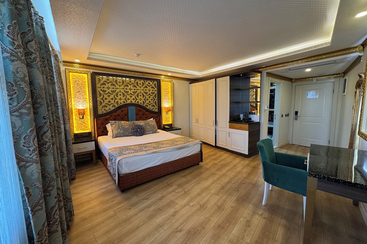Ropa de cama de alta calidad y minibar