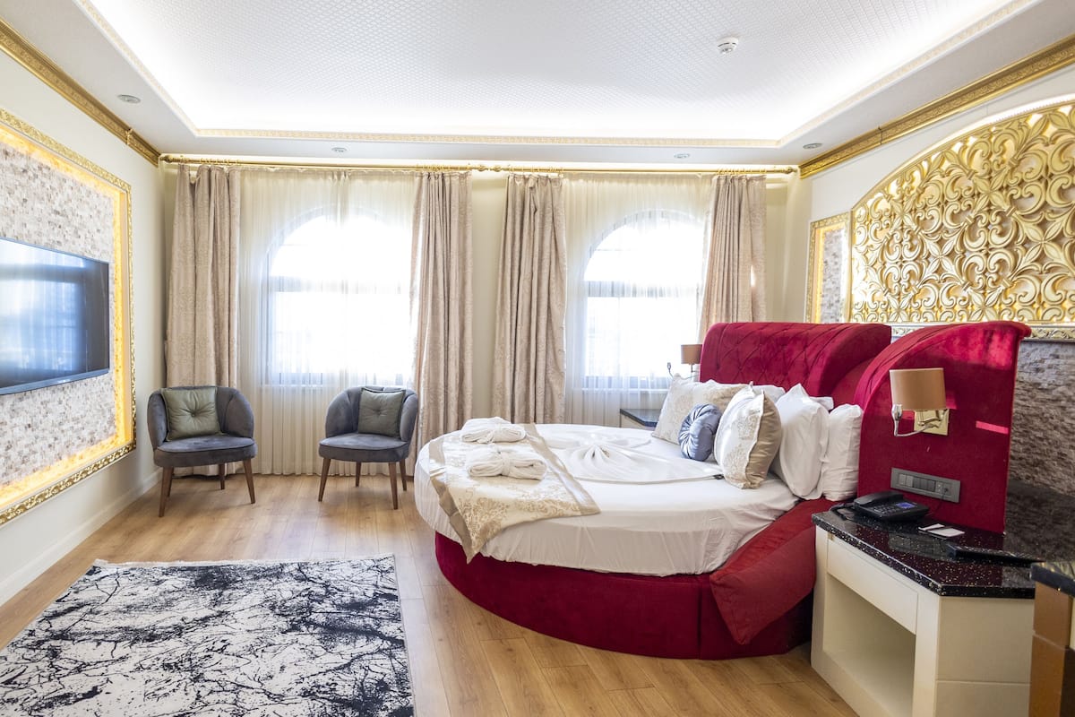 Ropa de cama de alta calidad y minibar