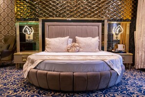 King Suite Jakuzili | Premium bedding, minibar, in-room safe, soundproofing - Can Adalya Palace Hotel (Antalya)