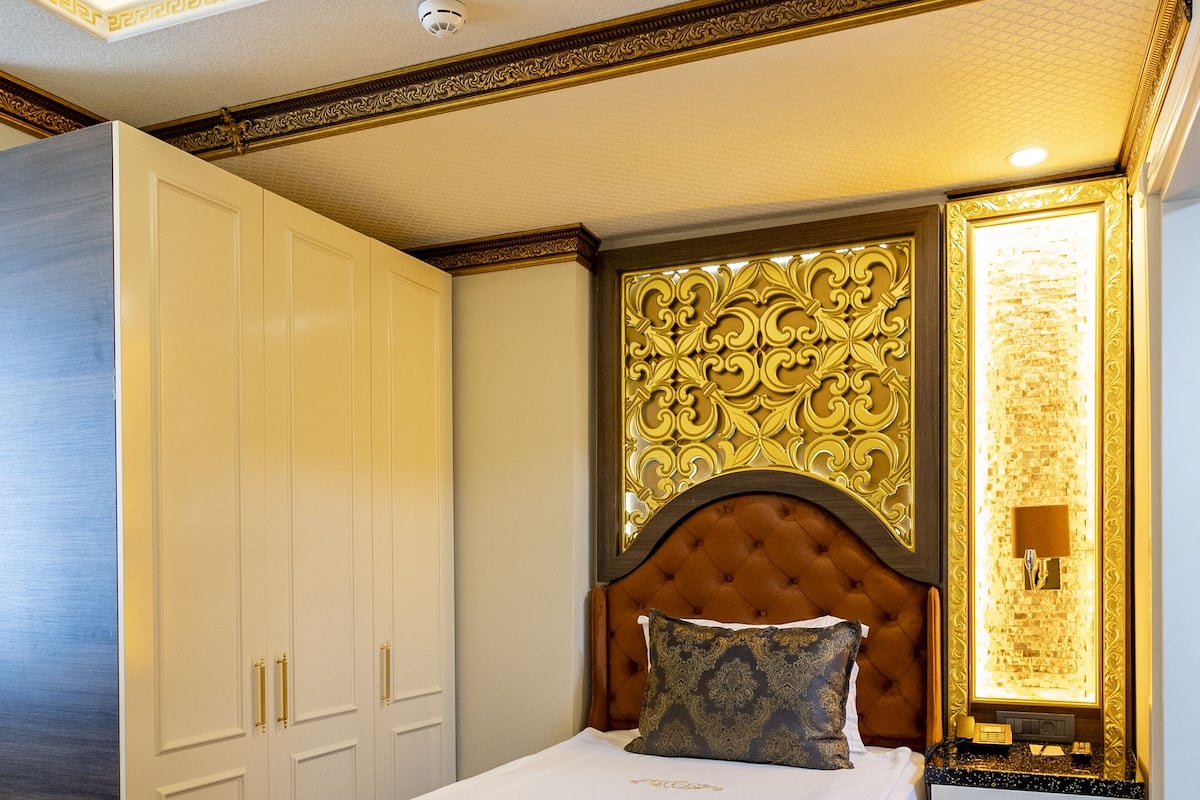 Ropa de cama de alta calidad y minibar