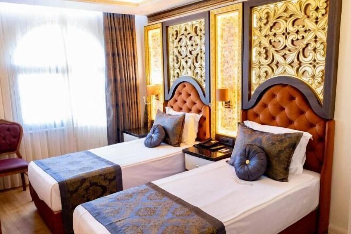 Premium bedding, minibar, in-room safe, soundproofing