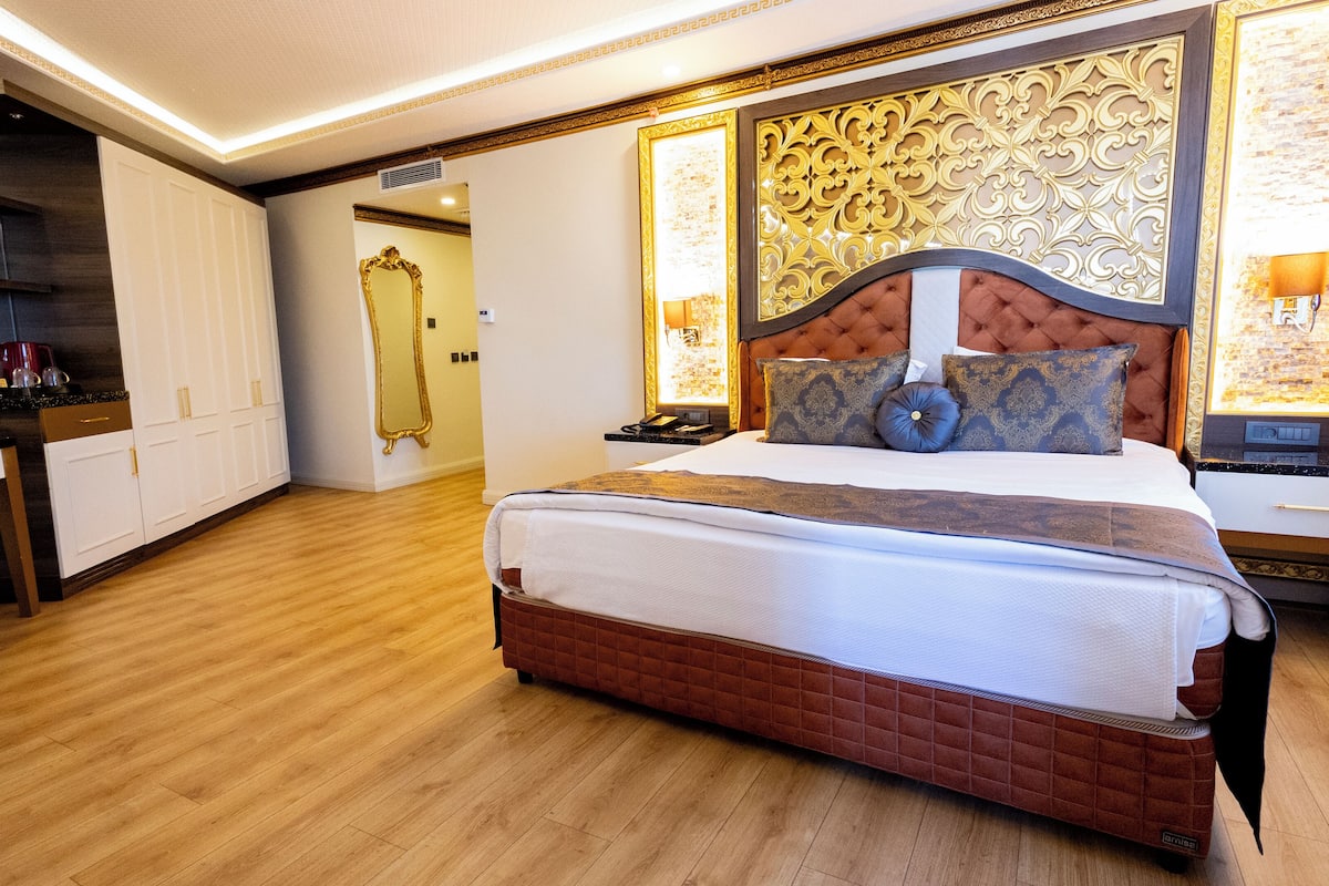 Ropa de cama de alta calidad y minibar