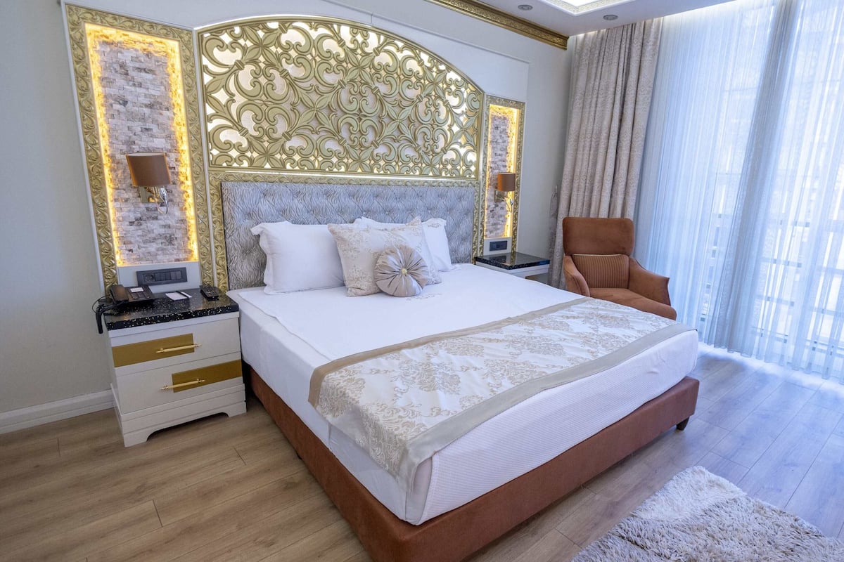 Ropa de cama de alta calidad y minibar