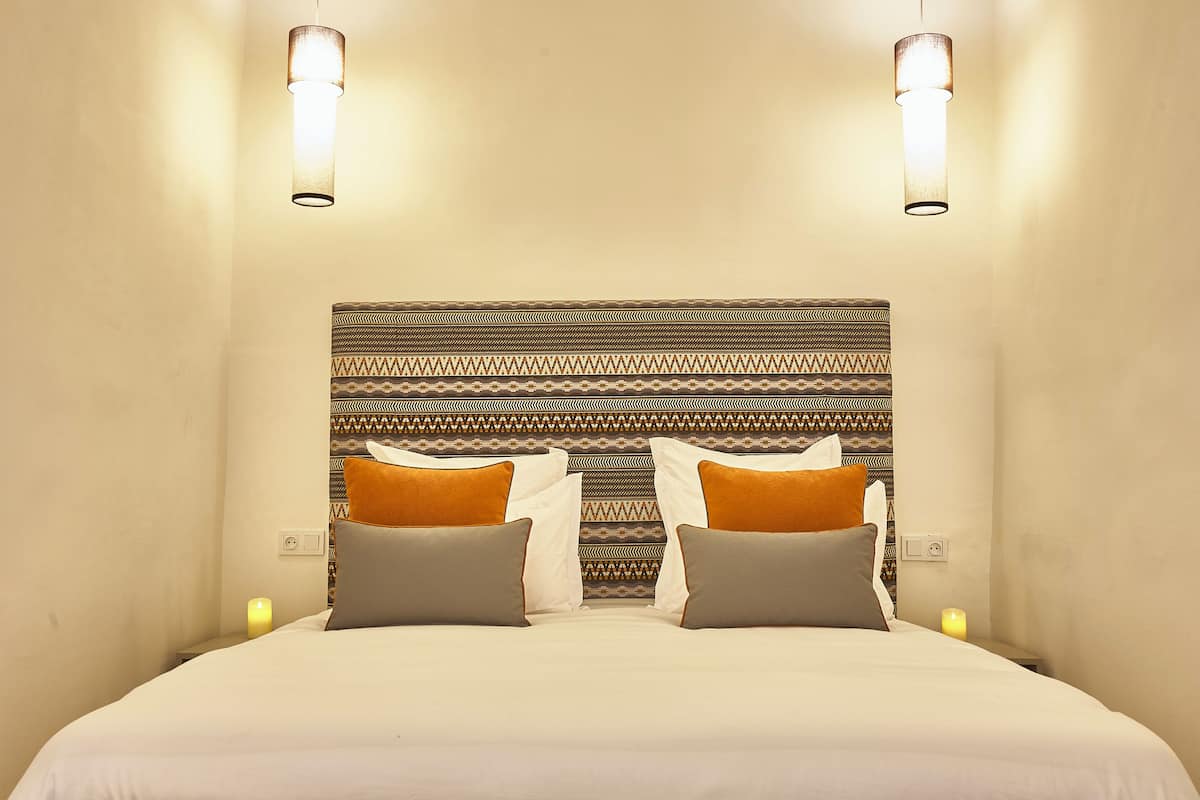 Wifi gratis y ropa de cama
