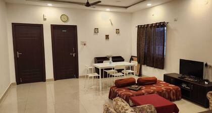 Beautiful 3 Bedroom standalone house. Peaceful!