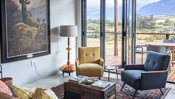 Cabaña clásica | Ropa de cama de alta calidad, camas con efecto memoria y wifi gratis