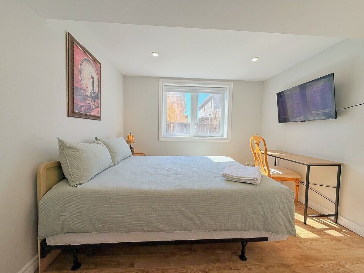 Comfort Double Room, Shared Bathroom, Garden View | Egyptian cotton sheets, premium bedding, desk, laptop workspace