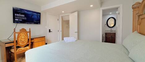 Deluxe Double Room, Ensuite, Garden View