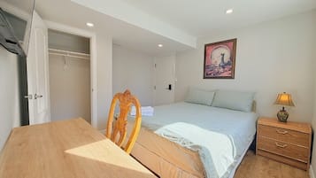 Comfort-Doppelzimmer, Gemeinschaftsbad, Gartenblick | Bettwäsche aus ägyptischer Baumwolle, hochwertige Bettwaren