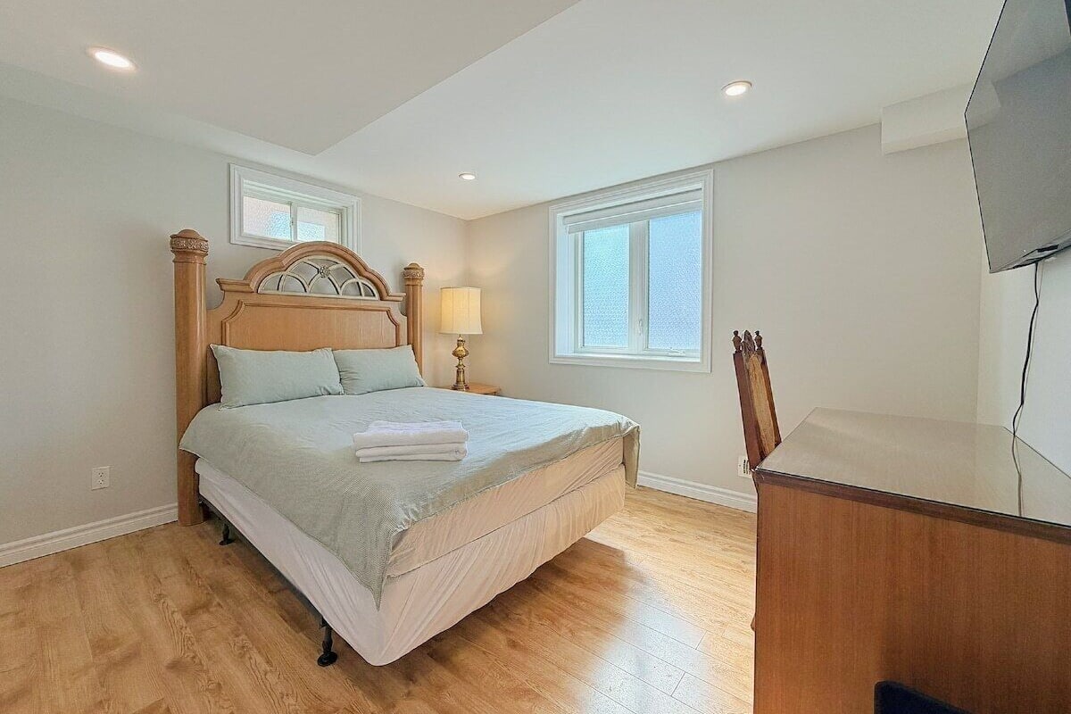 Deluxe Double Room, Ensuite, Garden View | Egyptian cotton sheets, premium bedding, desk, laptop workspace