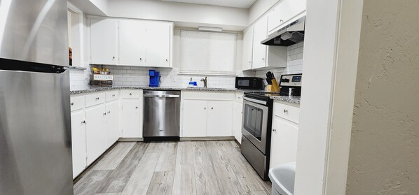 Fridge, microwave, oven, stovetop - Sky blue on Eden (Longview)