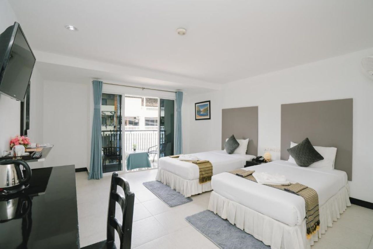 Free minibar items, iron/ironing board, free WiFi, bed sheets