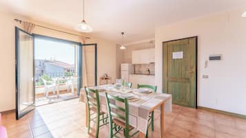 Standaard appartement, meerdere slaapkamers (I Mirti Bianchi Bilo 4 With Shared) | Dineren