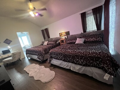 Home away from home..spacious but cozy for the whole family. King size beds