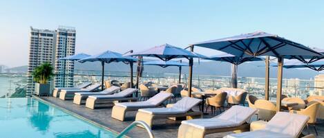 Outdoor pool, sun loungers