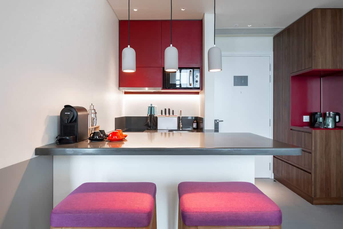 Mini-réfrigérateur, produits de nettoyage écologique