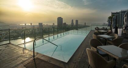 Wink Danang Riverside, Unscripted by Hyatt - 24 Hours stay