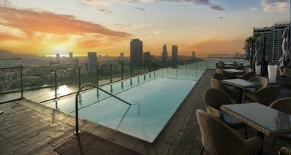 Wink Danang Riverside, Unscripted by Hyatt - 24 Hours stay
