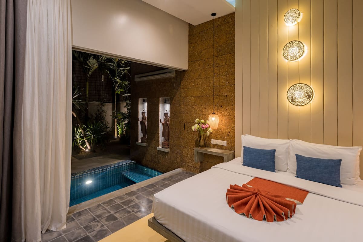 Family Suite | Hypo-allergenic bedding, minibar, in-room safe, individually decorated