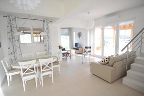 TV - Villa Sephora in Faliraki (ΡΟΔΟΥ)